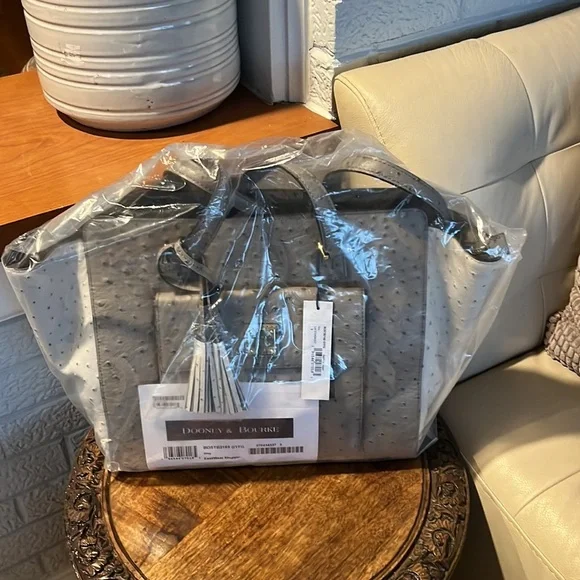 Large Ostrich East West Shopper - Picture 12 of 13